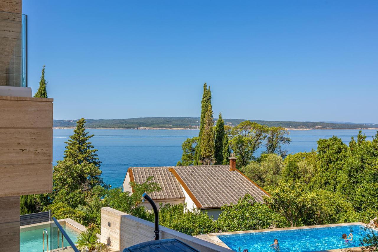 Lana * Crikvenica