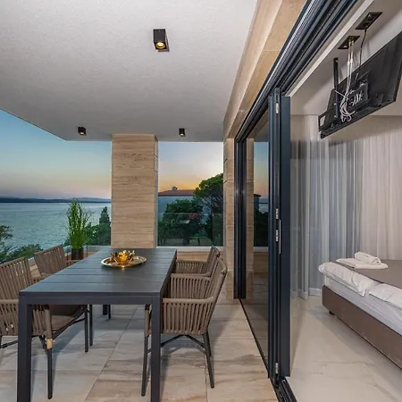 Villa Lana Crikvenica Exterior photo